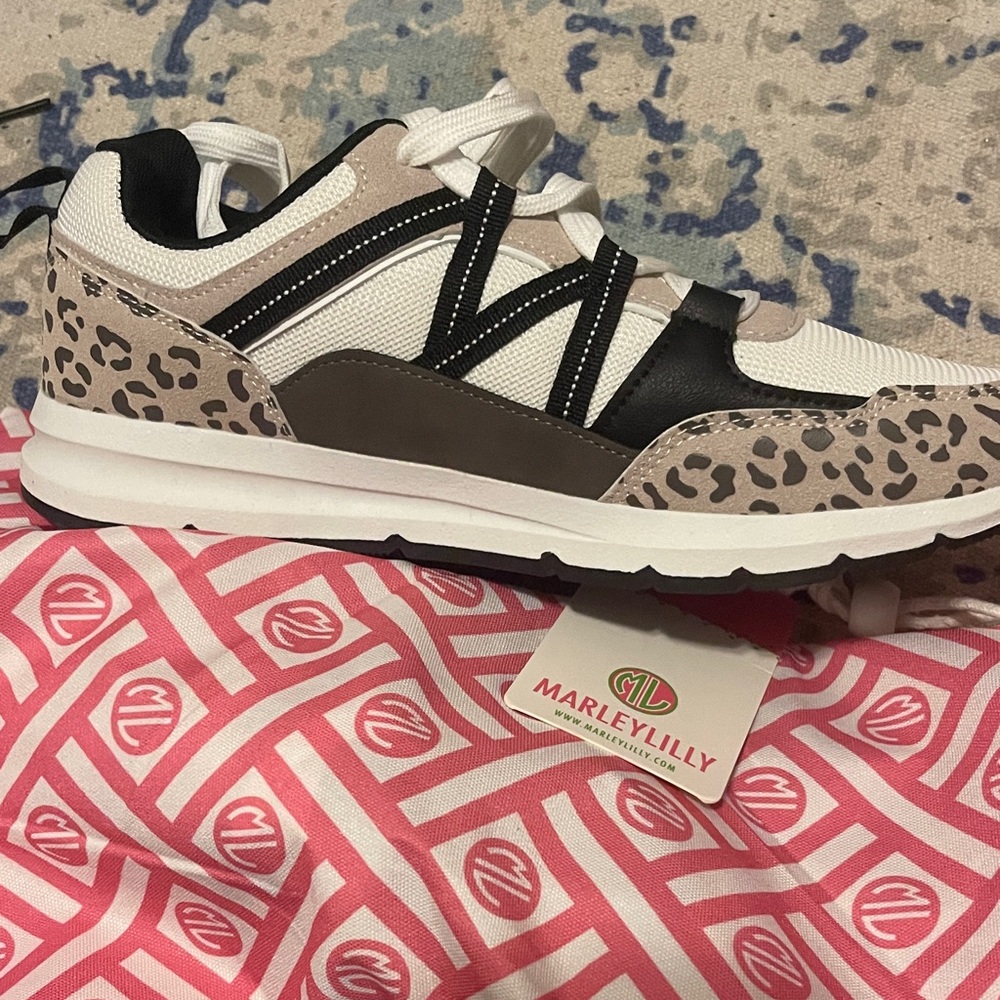 Marleylilly Leopard Print Women's Sneakers